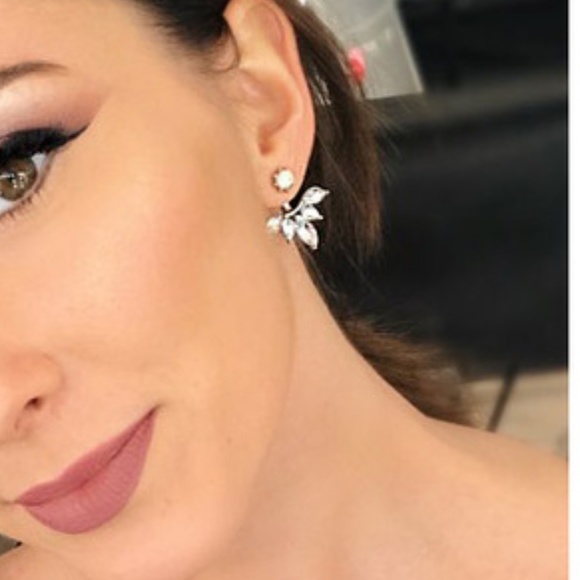 5 for $25 Silver Color Double Sided Earrings - Picture 5 of 6